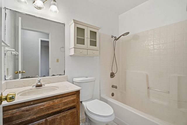 20139 Anita Ave, Castro Valley, CA 94546