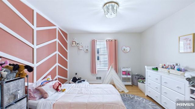 16 High Street, Elizabeth, NJ 07202