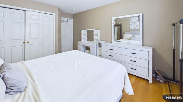 16 High Street, Elizabeth, NJ 07202