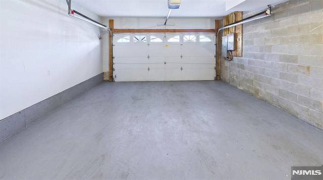 16 High Street, Elizabeth, NJ 07202