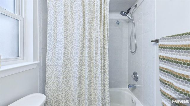 16 High Street, Elizabeth, NJ 07202