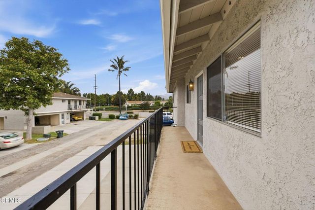 1127 Acadia Place, Ventura, CA 93003