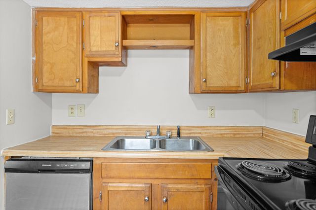 208 Chapel St Apt B, Clarksville, TN 37042