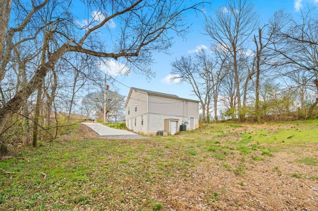 208 Chapel St Apt B, Clarksville, TN 37042
