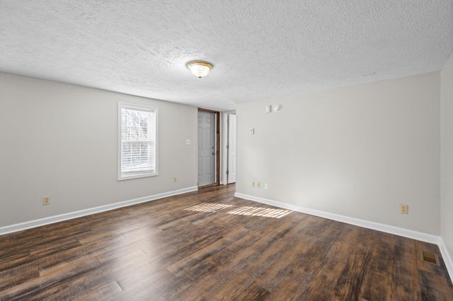 208 Chapel St Apt B, Clarksville, TN 37042