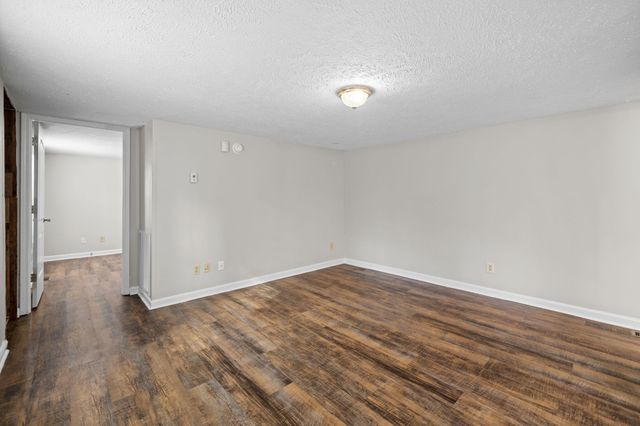 208 Chapel St Apt B, Clarksville, TN 37042
