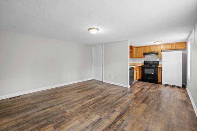 208 Chapel St Apt B, Clarksville, TN 37042