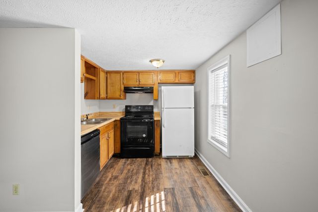208 Chapel St Apt B, Clarksville, TN 37042