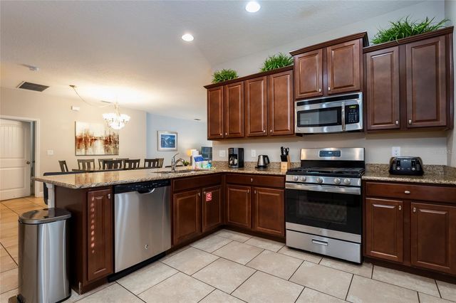 5145 OAKBOURNE AVENUE, Davenport, FL 33837