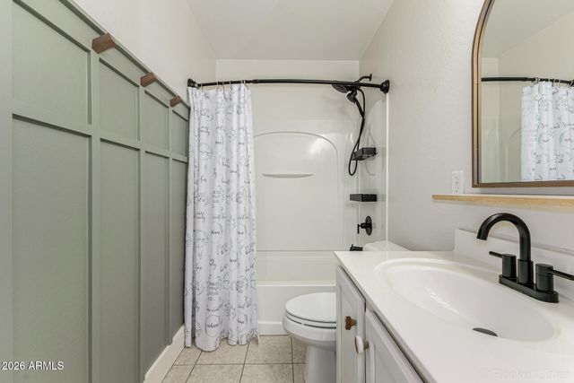 2177 E GILLCREST Road, Gilbert, AZ 85298