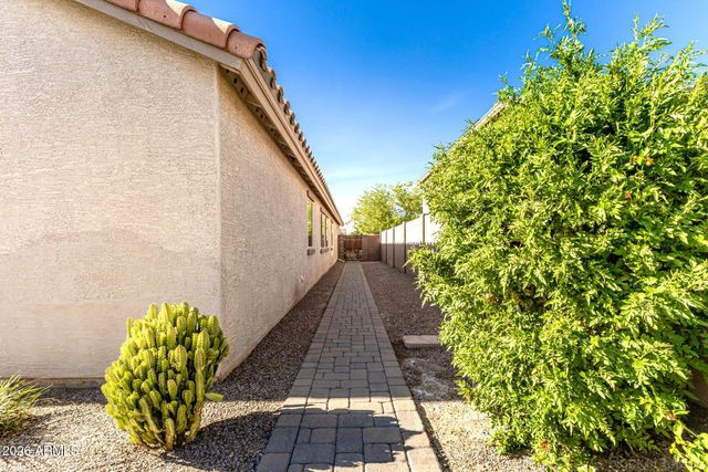 2177 E GILLCREST Road, Gilbert, AZ 85298