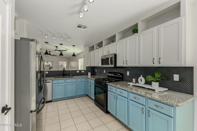 2177 E GILLCREST Road, Gilbert, AZ 85298