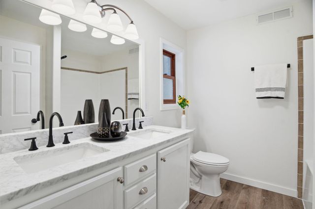 5411 Pine Lane, North Branch, MN 55056