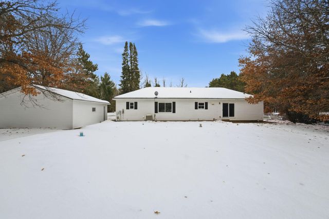 5411 Pine Lane, North Branch, MN 55056