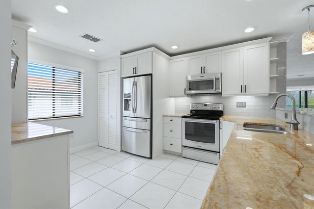 3500 EL CONQUISTADOR PARKWAY 144, Bradenton, FL 34210