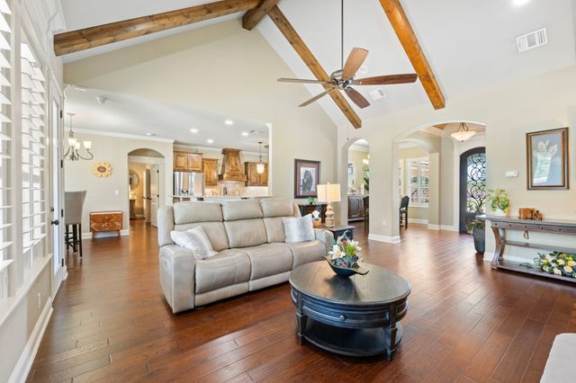 1104 Catalina Bay Boulevard, Granbury, TX 76048
