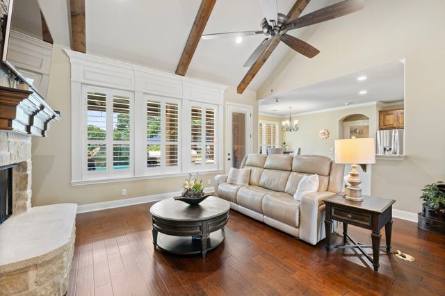 1104 Catalina Bay Boulevard, Granbury, TX 76048