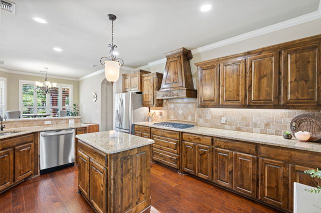1104 Catalina Bay Boulevard, Granbury, TX 76048