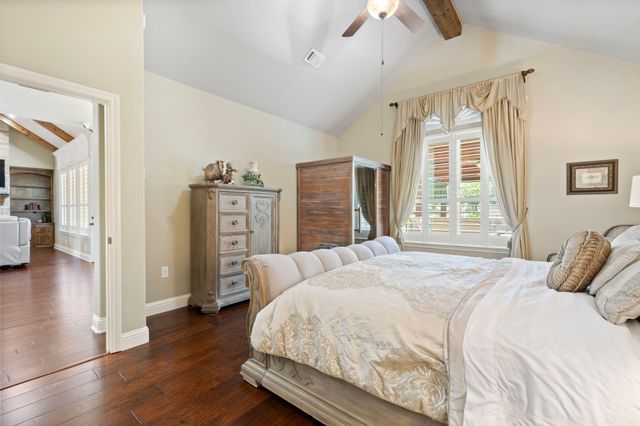 1104 Catalina Bay Boulevard, Granbury, TX 76048