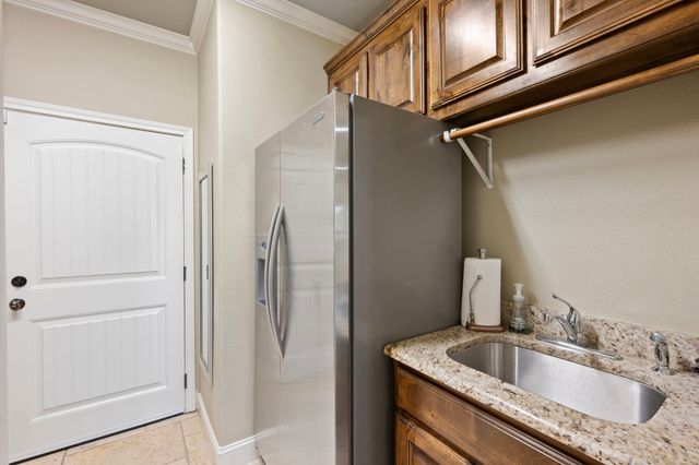 1104 Catalina Bay Boulevard, Granbury, TX 76048