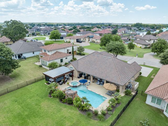 1104 Catalina Bay Boulevard, Granbury, TX 76048