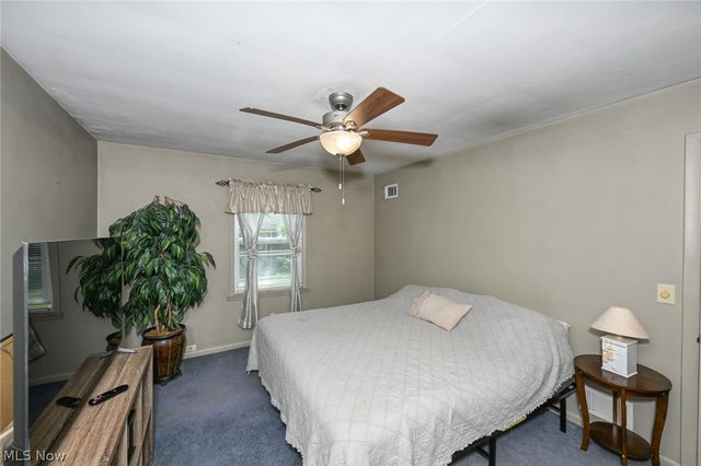 145 Edgewood Drive, Berea, OH 44017