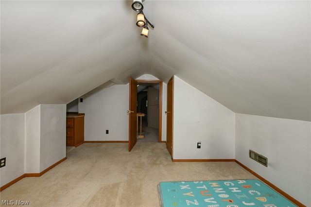 145 Edgewood Drive, Berea, OH 44017