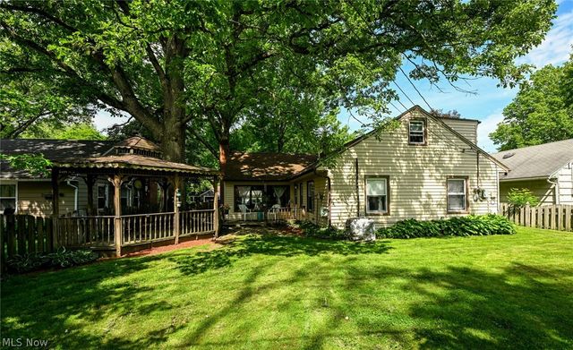 145 Edgewood Drive, Berea, OH 44017