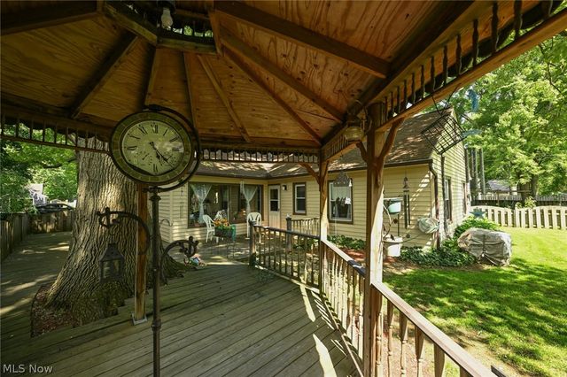 145 Edgewood Drive, Berea, OH 44017