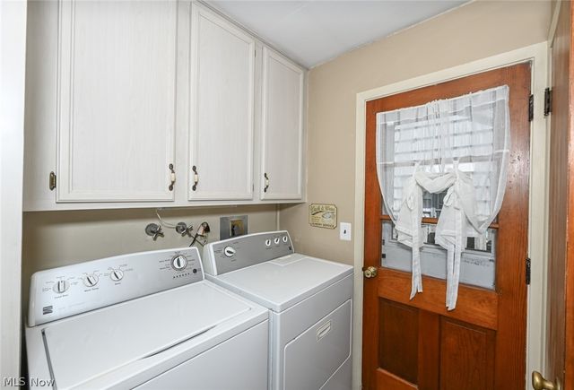 145 Edgewood Drive, Berea, OH 44017