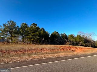 112 Gardens Drive, Forsyth, GA 31029