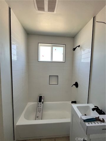 2844 Ardmore 2, South Gate, CA 90280