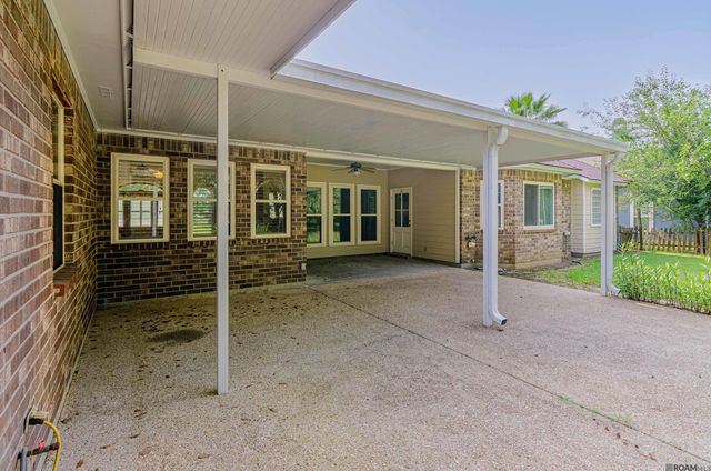 13204 Bluff Rd, Geismar, LA 70734