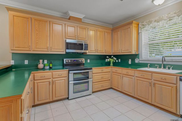 13204 Bluff Rd, Geismar, LA 70734