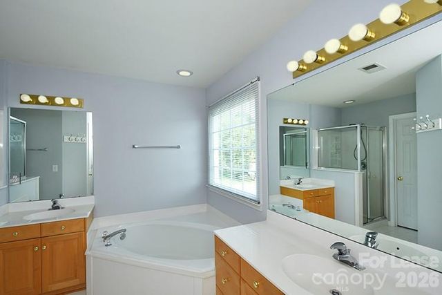 10402 Friarsgate Road, Huntersville, NC 28078