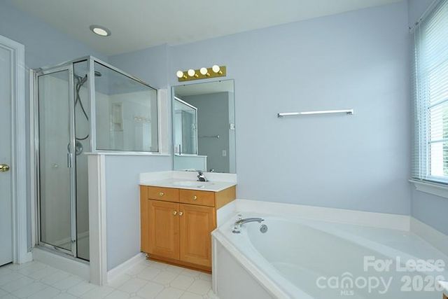 10402 Friarsgate Road, Huntersville, NC 28078