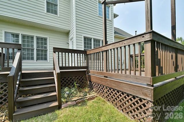 10402 Friarsgate Road, Huntersville, NC 28078