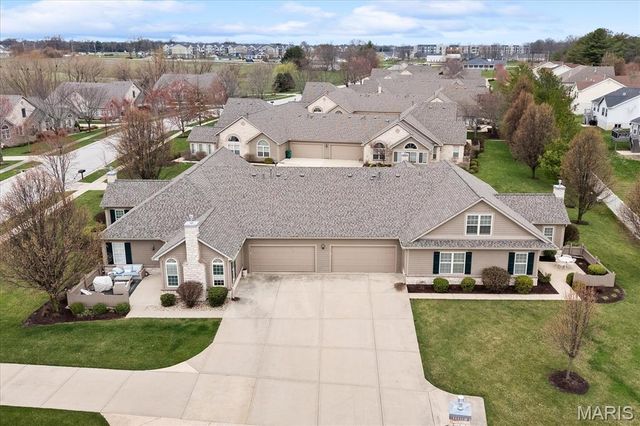 1304 Three Rivers Drive, O'fallon, IL 62269