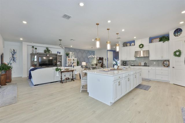 5512 CASERTA COURT, Palmetto, FL 34221