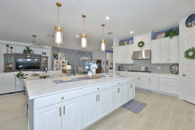 5512 CASERTA COURT, Palmetto, FL 34221