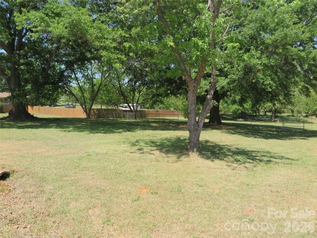 2406 Easton Drive, Shelby, NC 28152