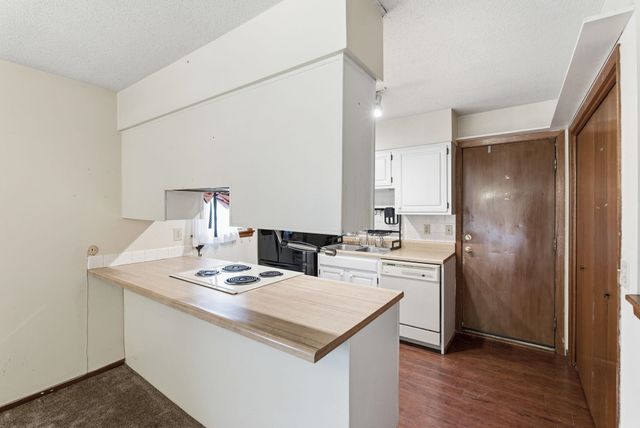 3318 N Amidon Ave, Wichita, KS 67204