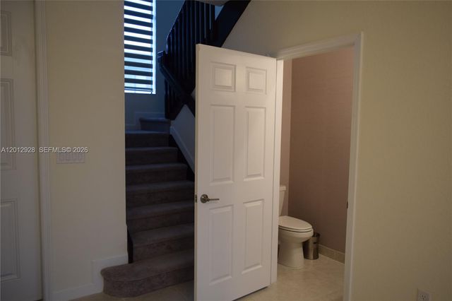 3384 W 100th Ter 3384, Hialeah, FL 33018