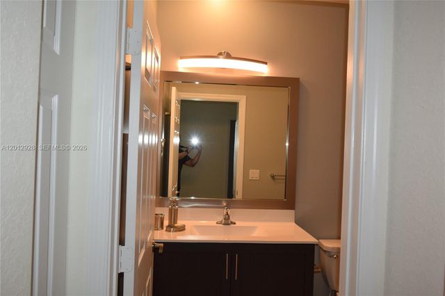 3384 W 100th Ter 3384, Hialeah, FL 33018