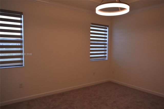 3384 W 100th Ter 3384, Hialeah, FL 33018