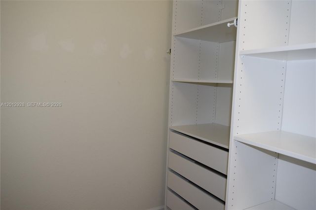 3384 W 100th Ter 3384, Hialeah, FL 33018