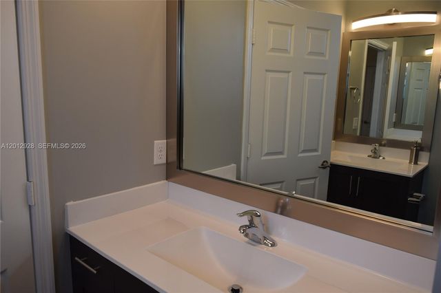 3384 W 100th Ter 3384, Hialeah, FL 33018