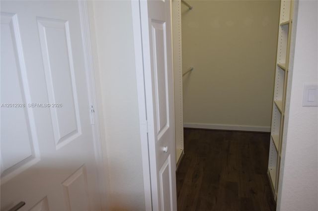 3384 W 100th Ter 3384, Hialeah, FL 33018