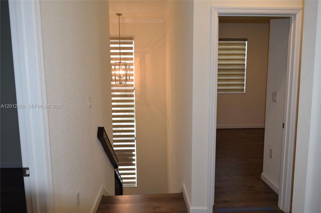 3384 W 100th Ter 3384, Hialeah, FL 33018