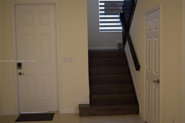 3384 W 100th Ter 3384, Hialeah, FL 33018